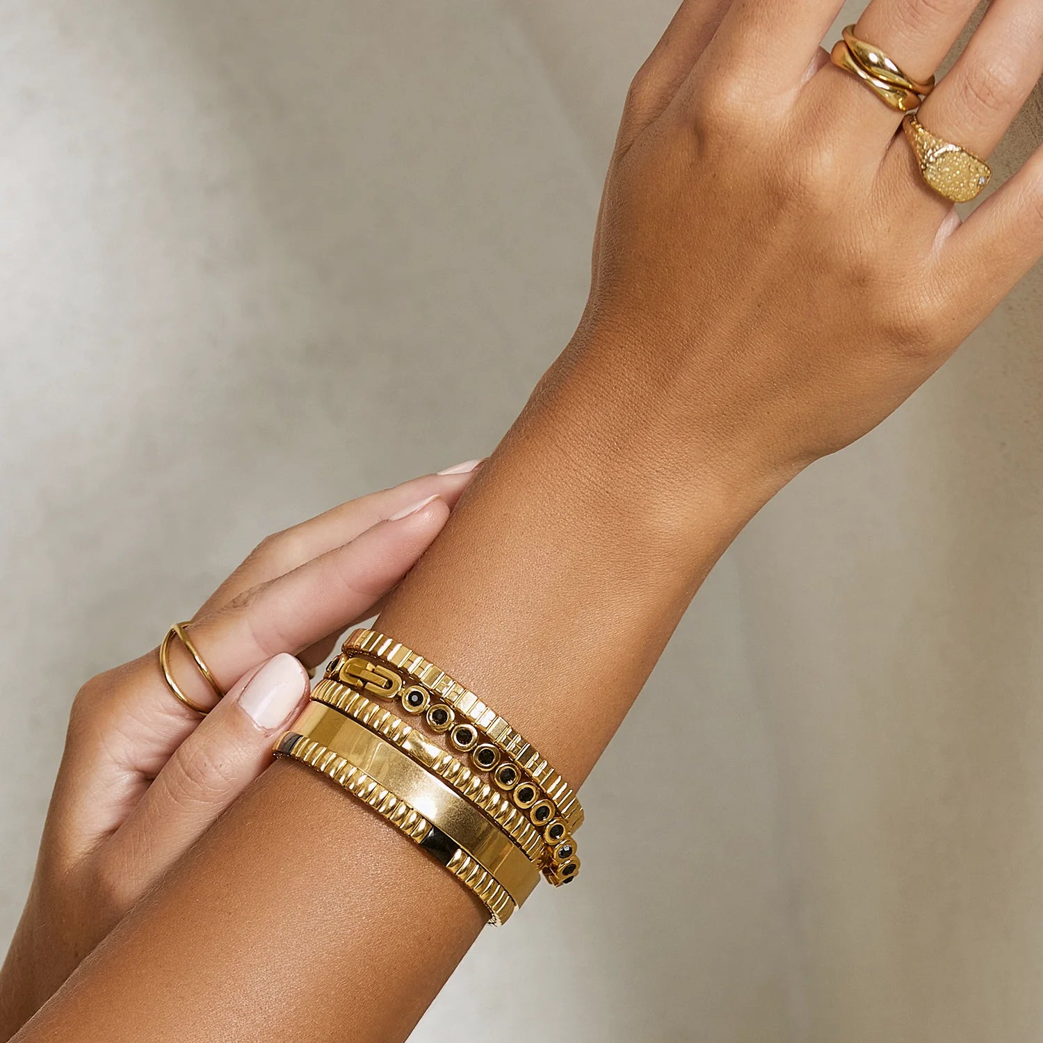 Maeve Gold Bracelet Black 5