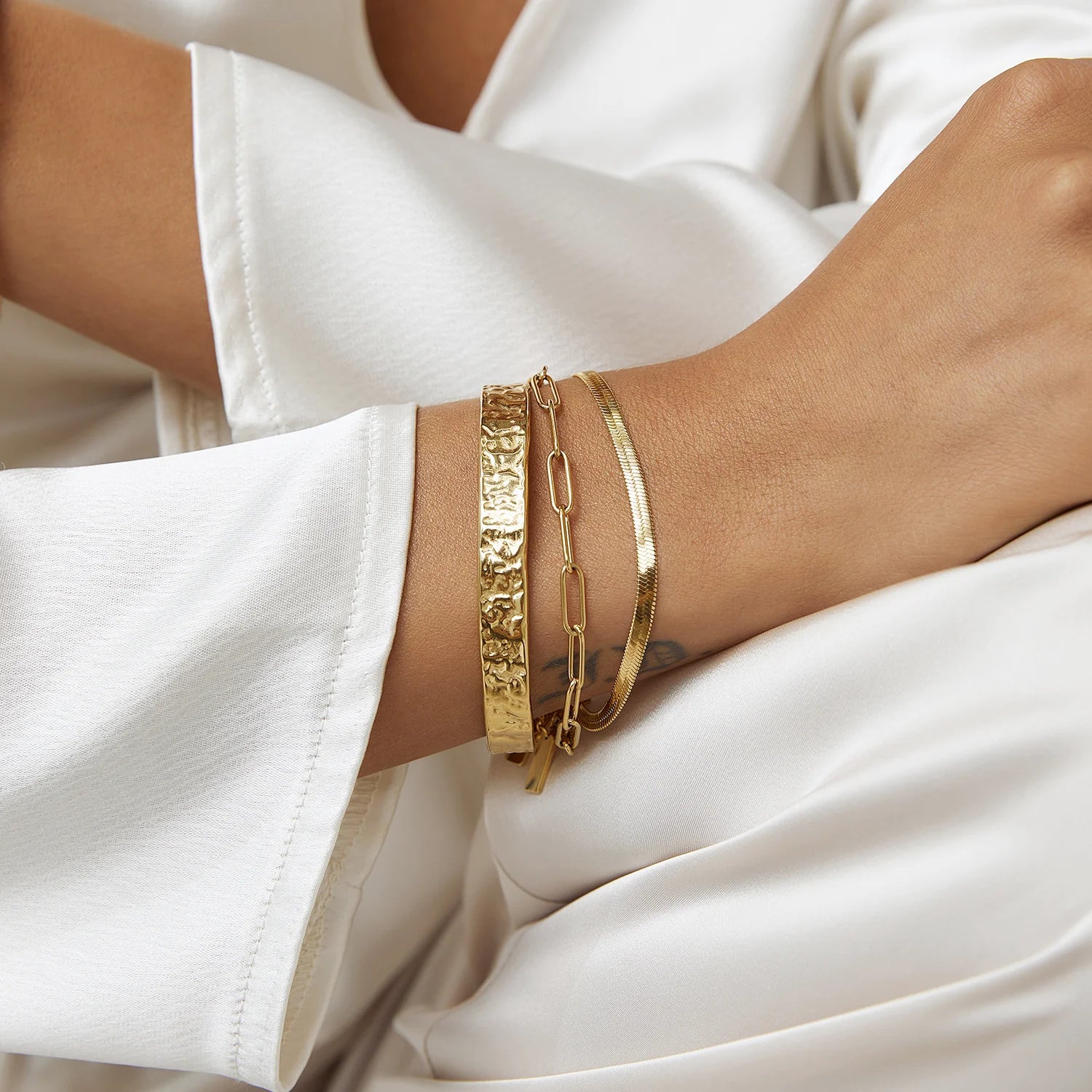 Sylvia Gold Snake Chain Bracelet 4