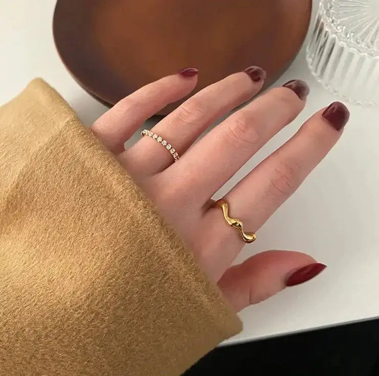 Gold Wave Band Ring