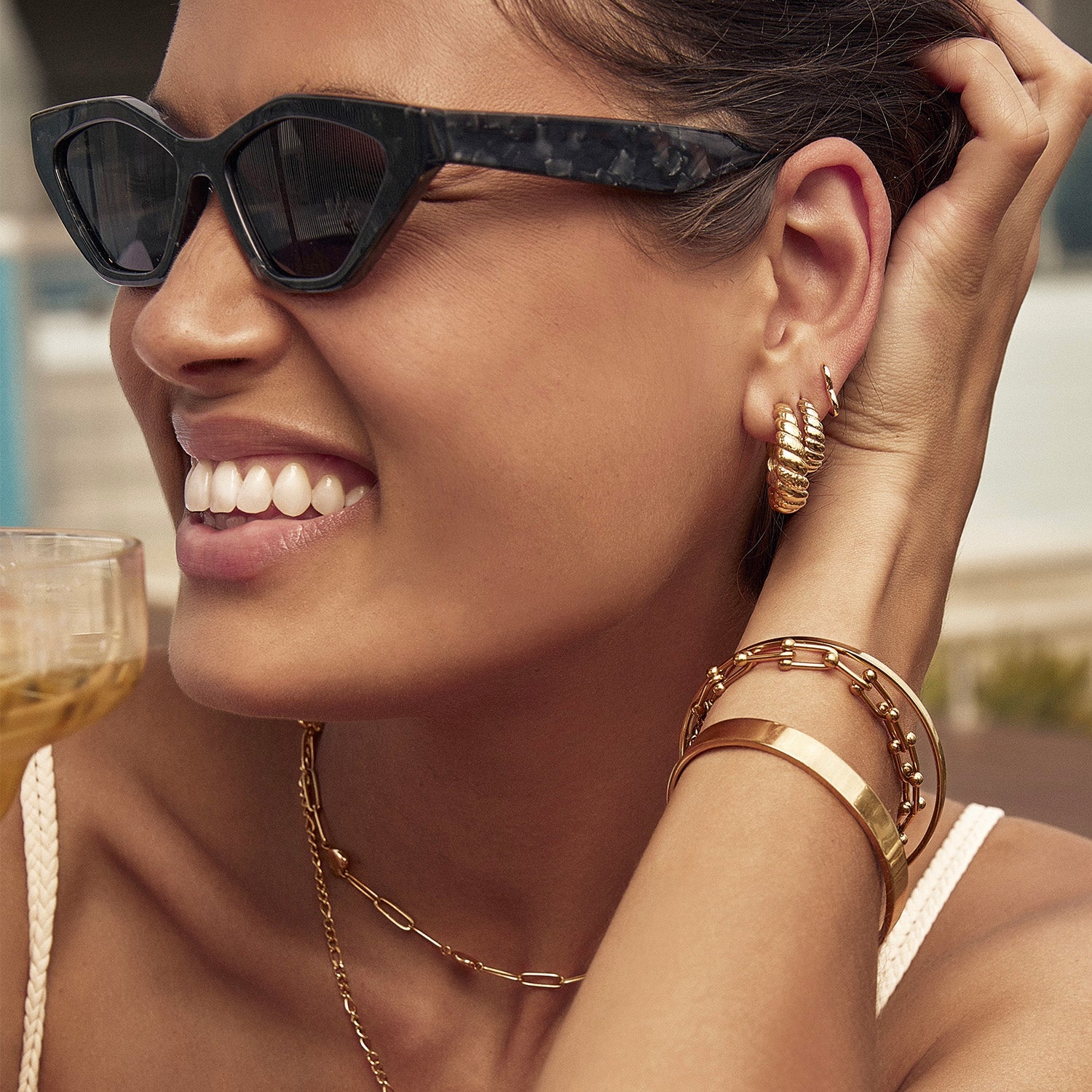 Lulu Gold Hoop Earrings 4
