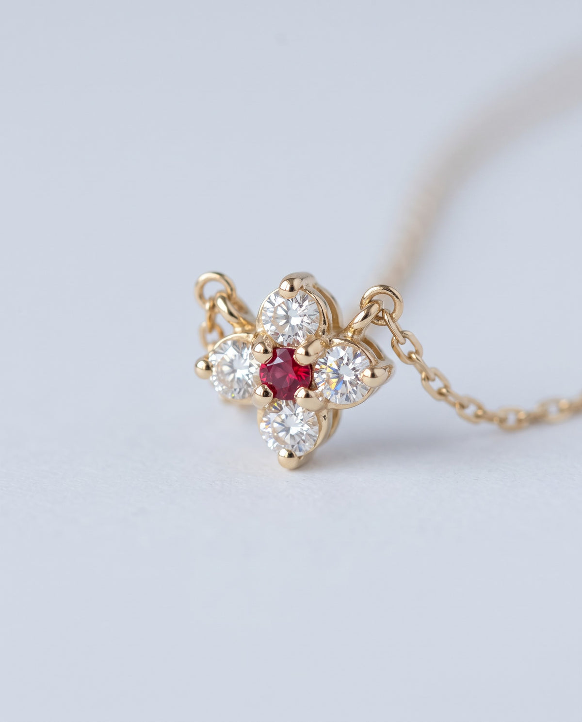Bloom Flower Pendant Necklace - detail