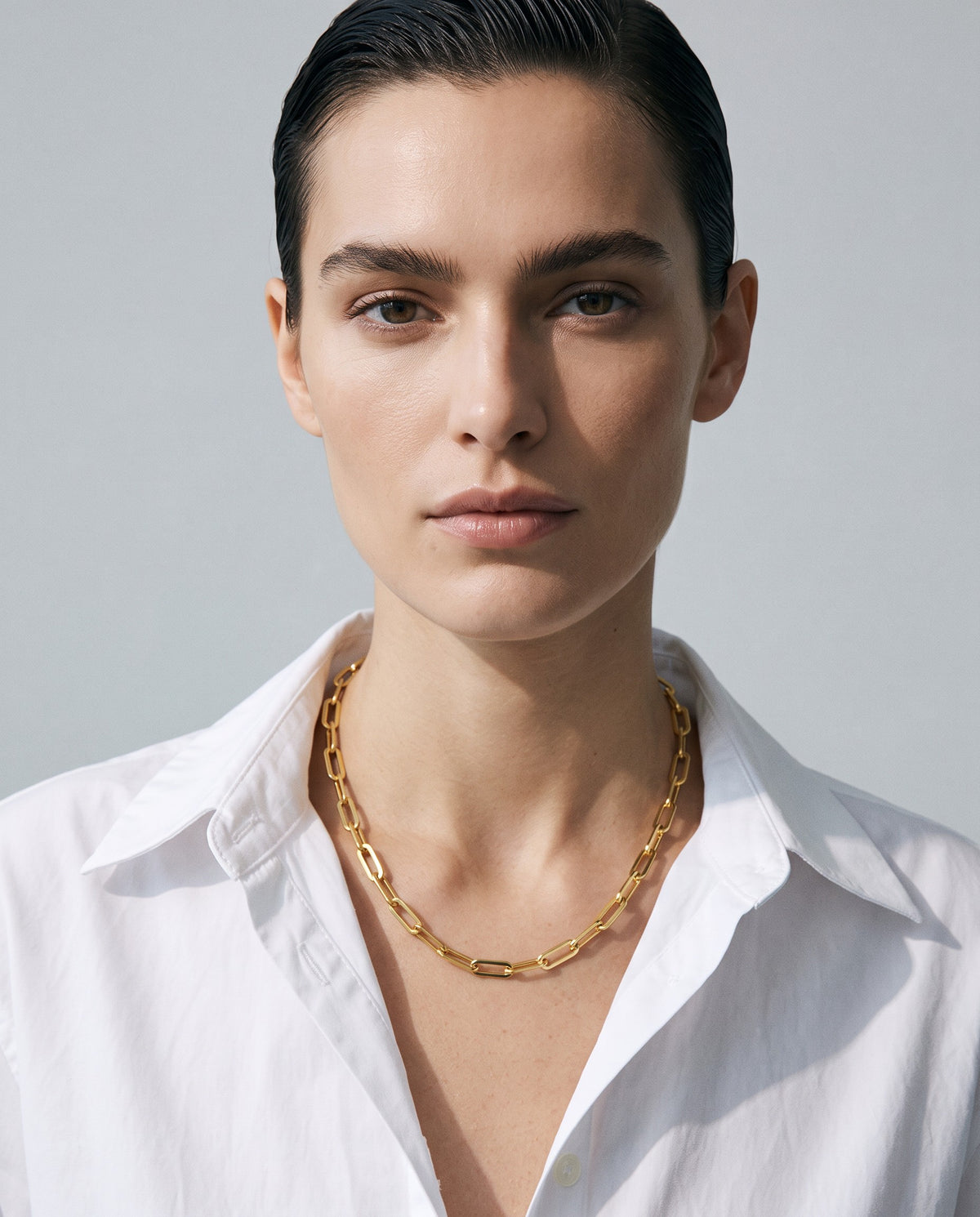 Link Paperclip Chain Necklace – editorial campaign image