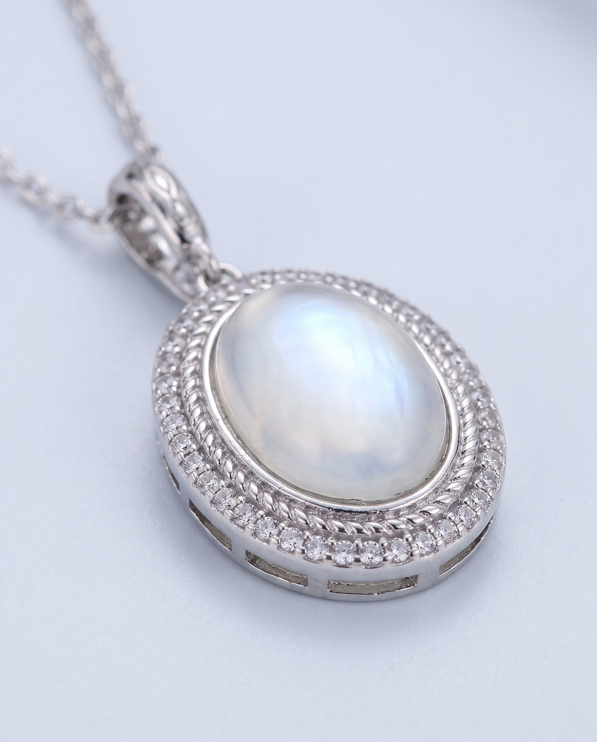 Luna Moonstone Pendant Necklace - detail