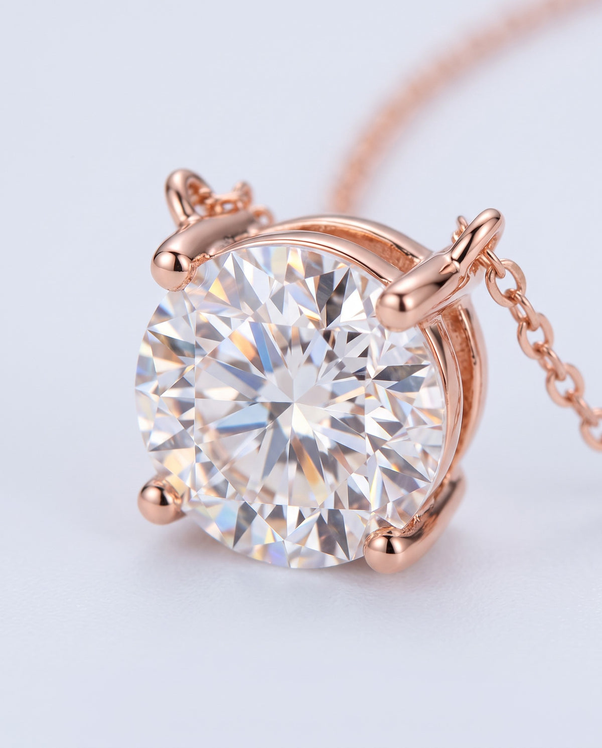 Rosalie Moissanite Pendant Necklace - detail