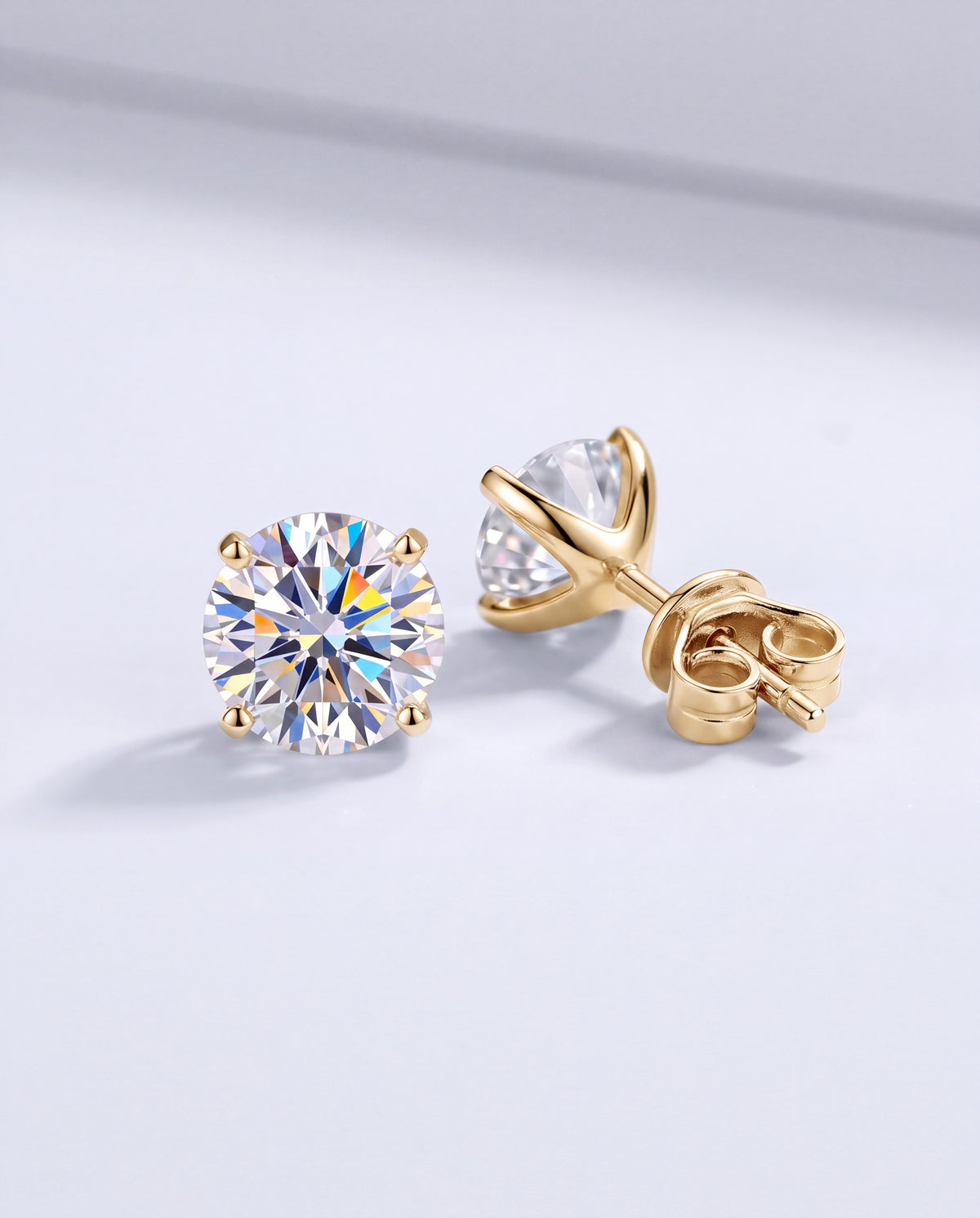 Spark Moissanite Claw Stud Earrings – Gold product photo