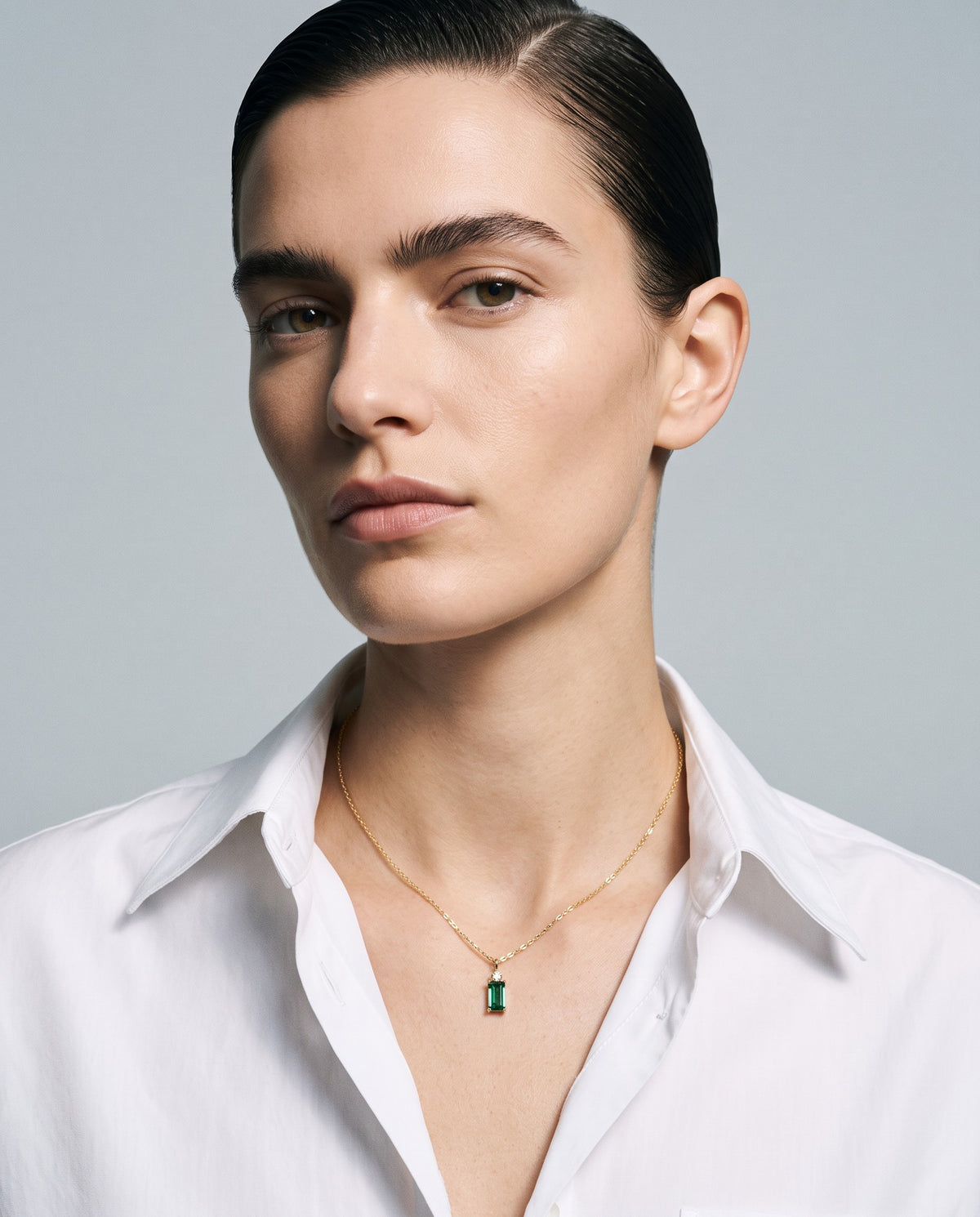 Verde Green Crystal Pendant Necklace - campaign