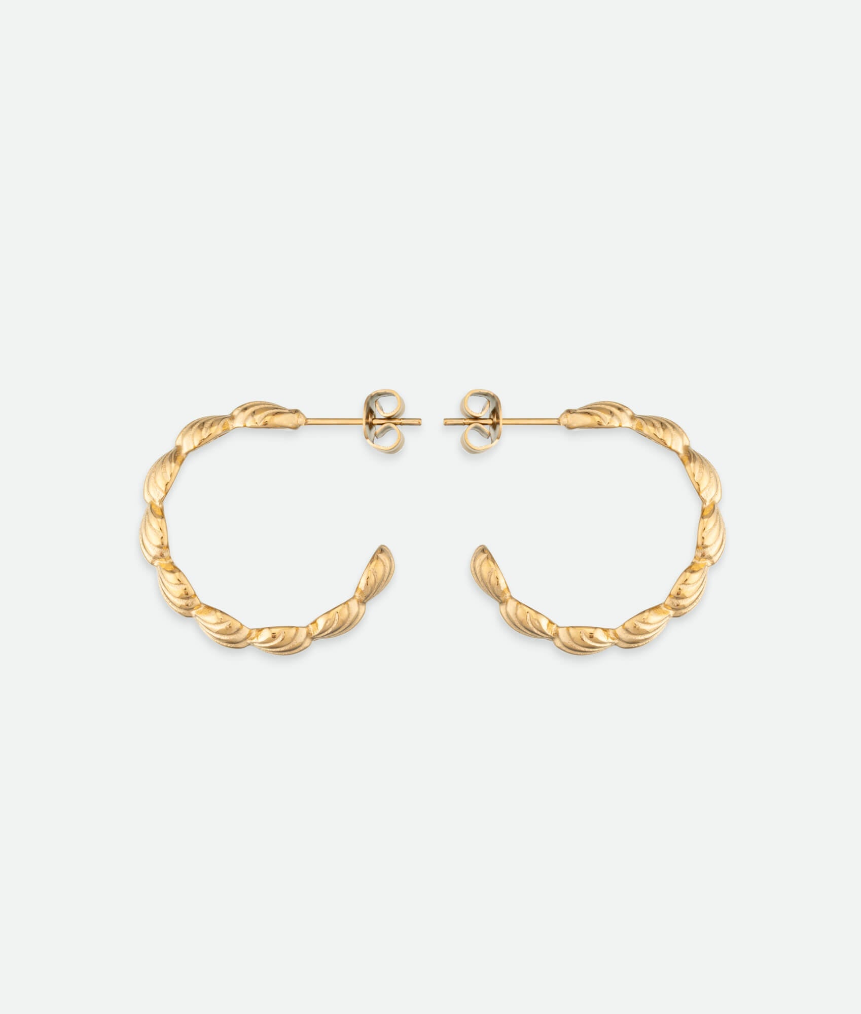 Seashell hoop Earrings gold