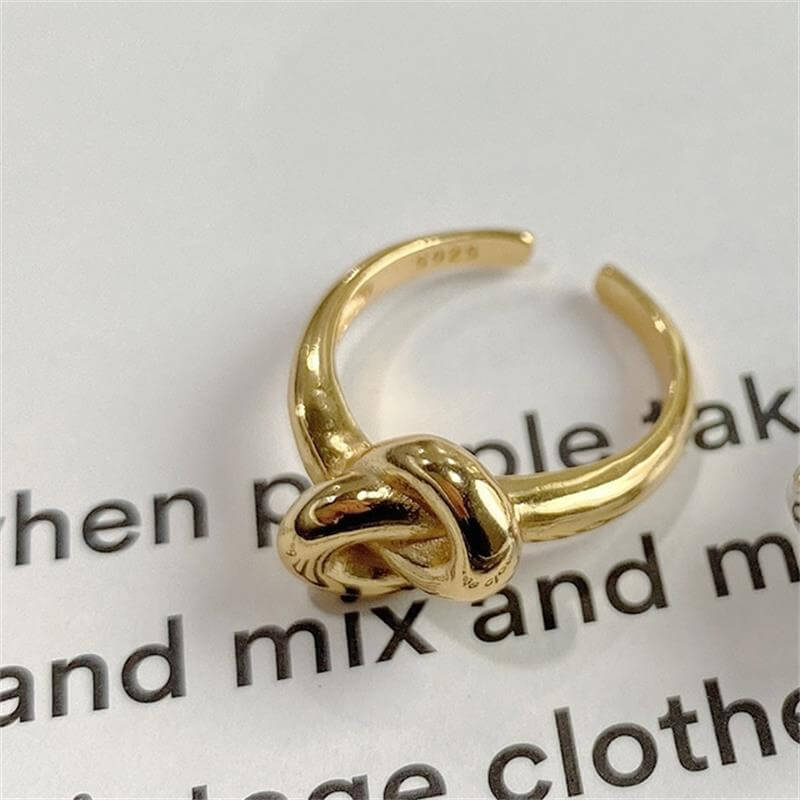 Knot rings gold 