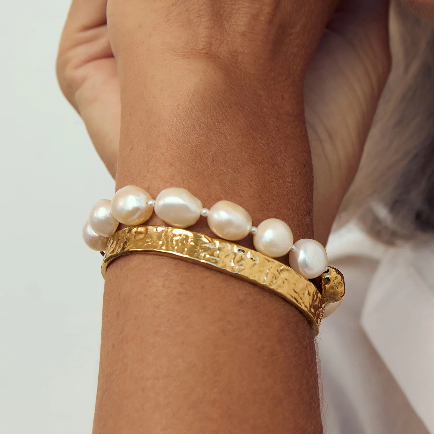 Hariette_Pearl_Bracelet-4