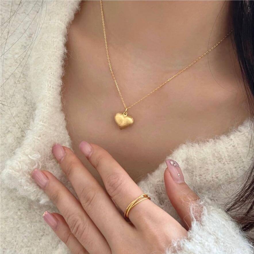 Brushed Heart Necklace Gold