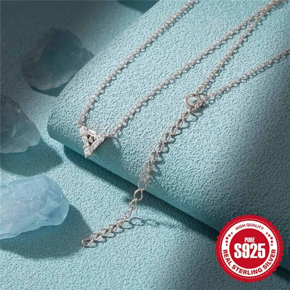 Triangle pendant necklace silver