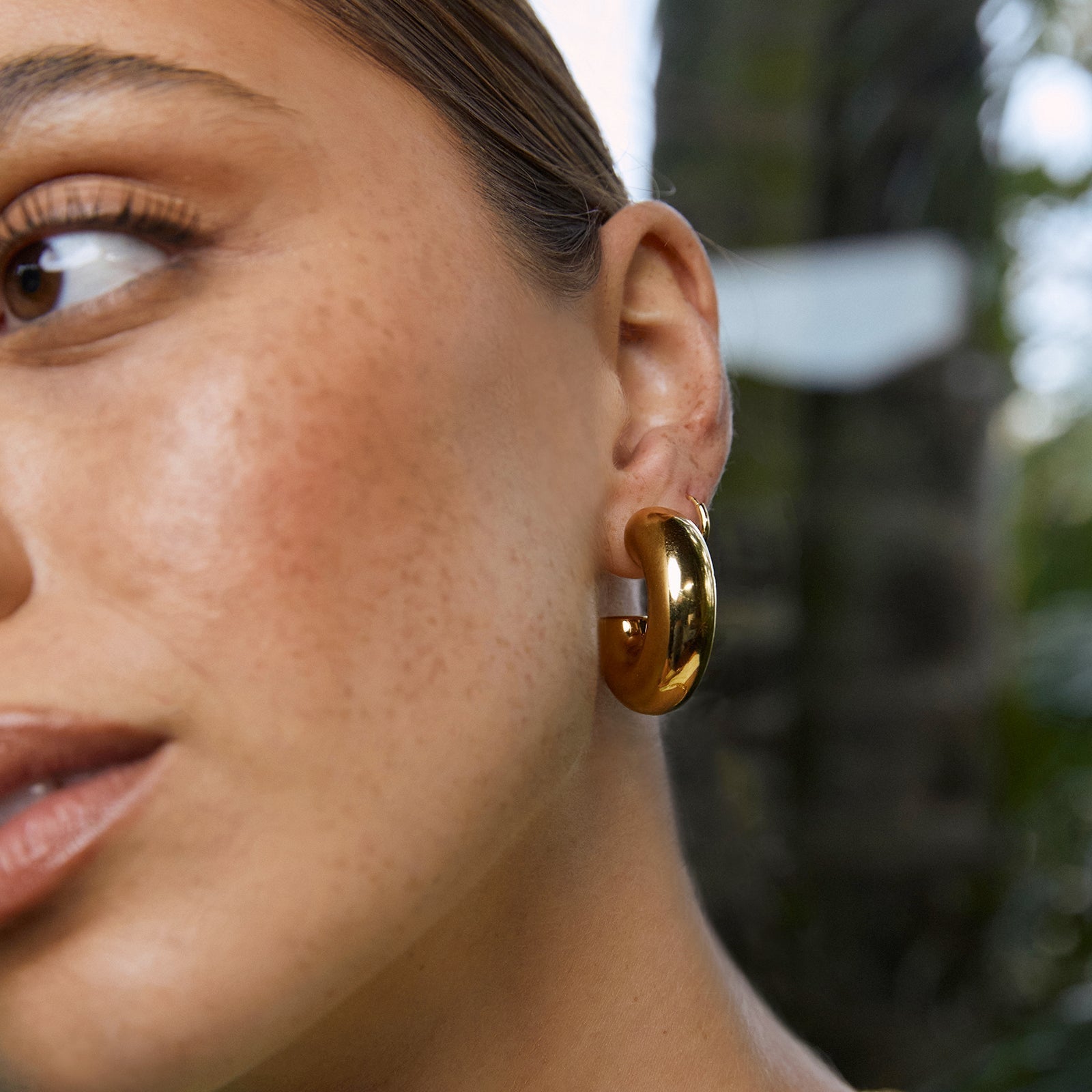 Bella Gold Hoop Earrings 6