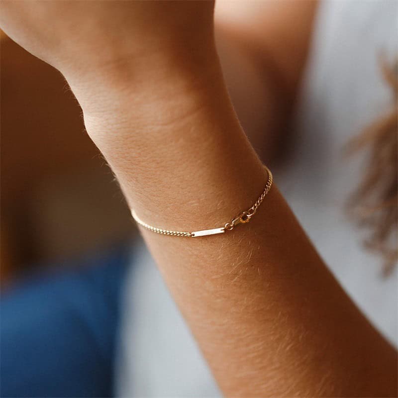 Minimalist Chain Bracelet Gold