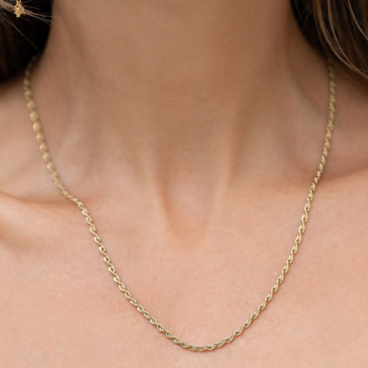 Izi Gold Necklace 2