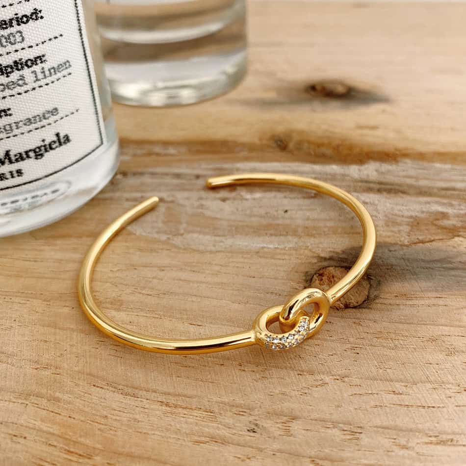 Interlocked Open Cuff Bracelet Gold