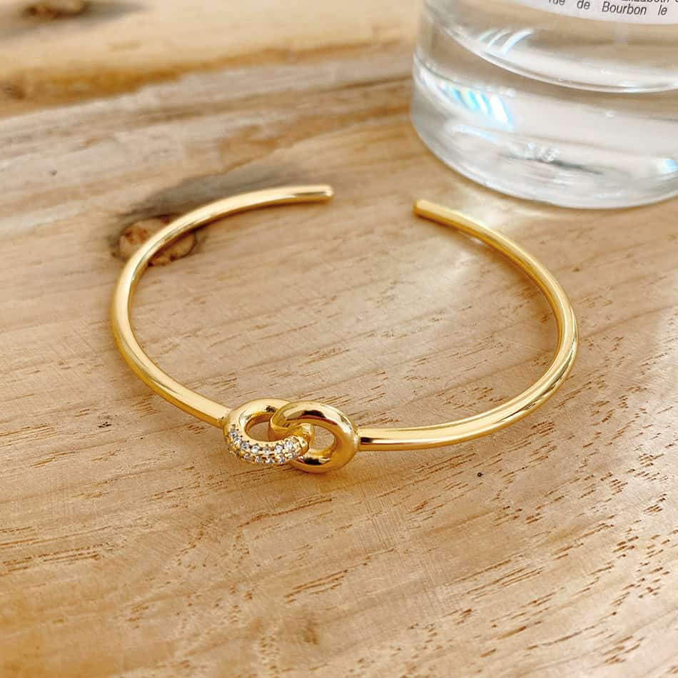 Interlocked Open Cuff Bracelet Gold