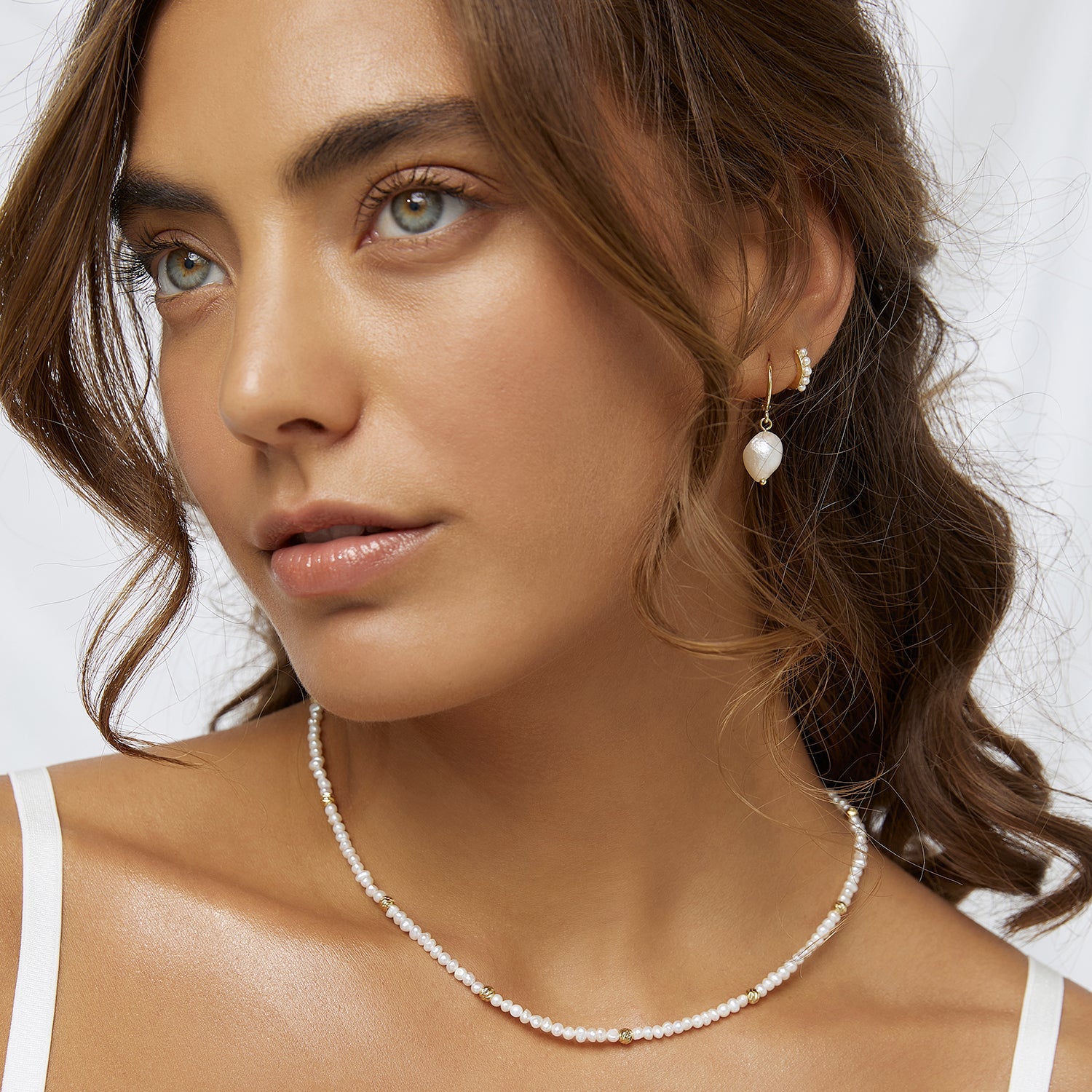 Lucia Pearl and Gold Necklace 2