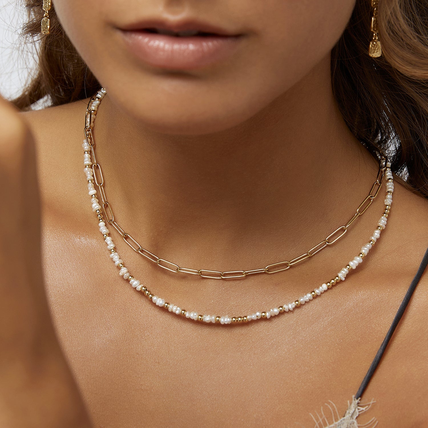 Lucia Pearl and Gold Necklace 4