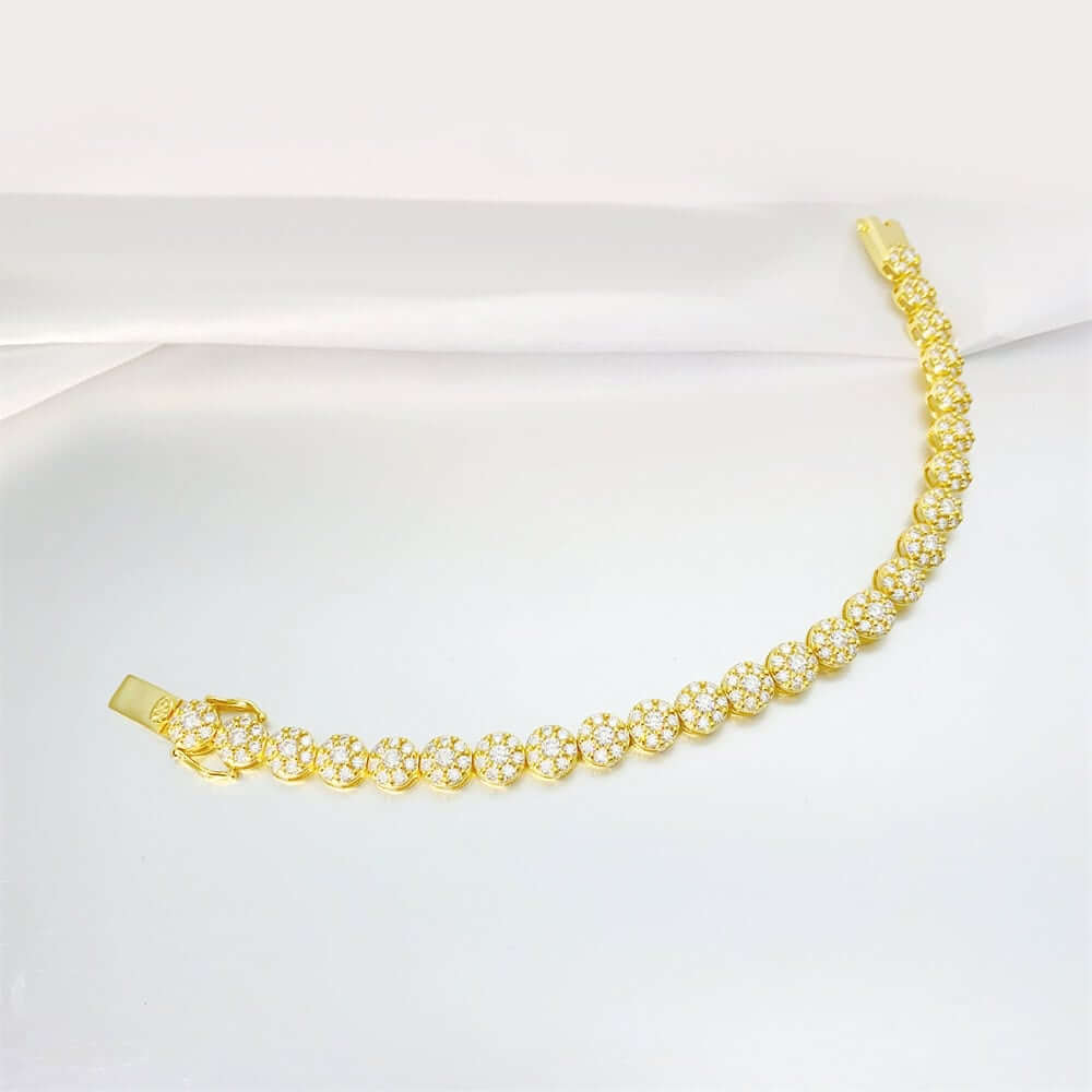 Moissanite Circle Link Bracelet Gold