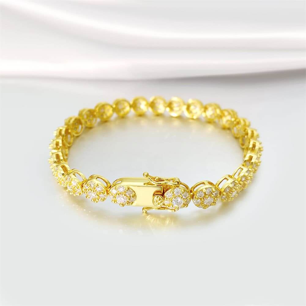 Moissanite Circle Link Bracelet Gold