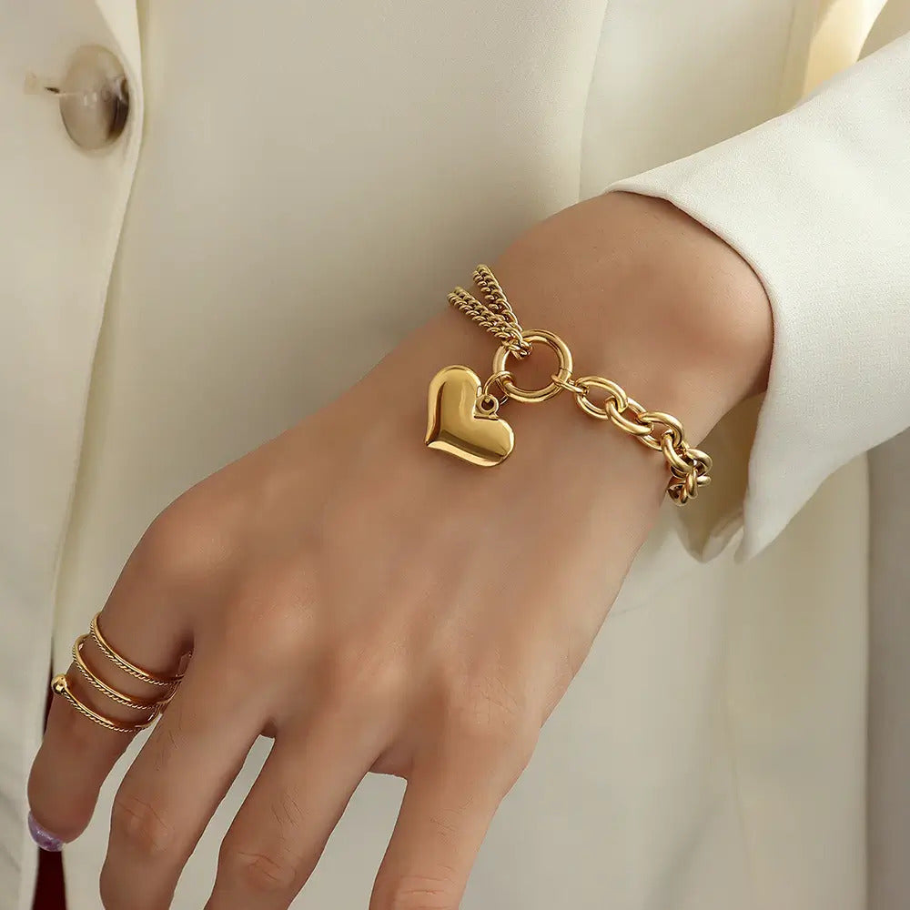 gold love heart Novalie bracelet