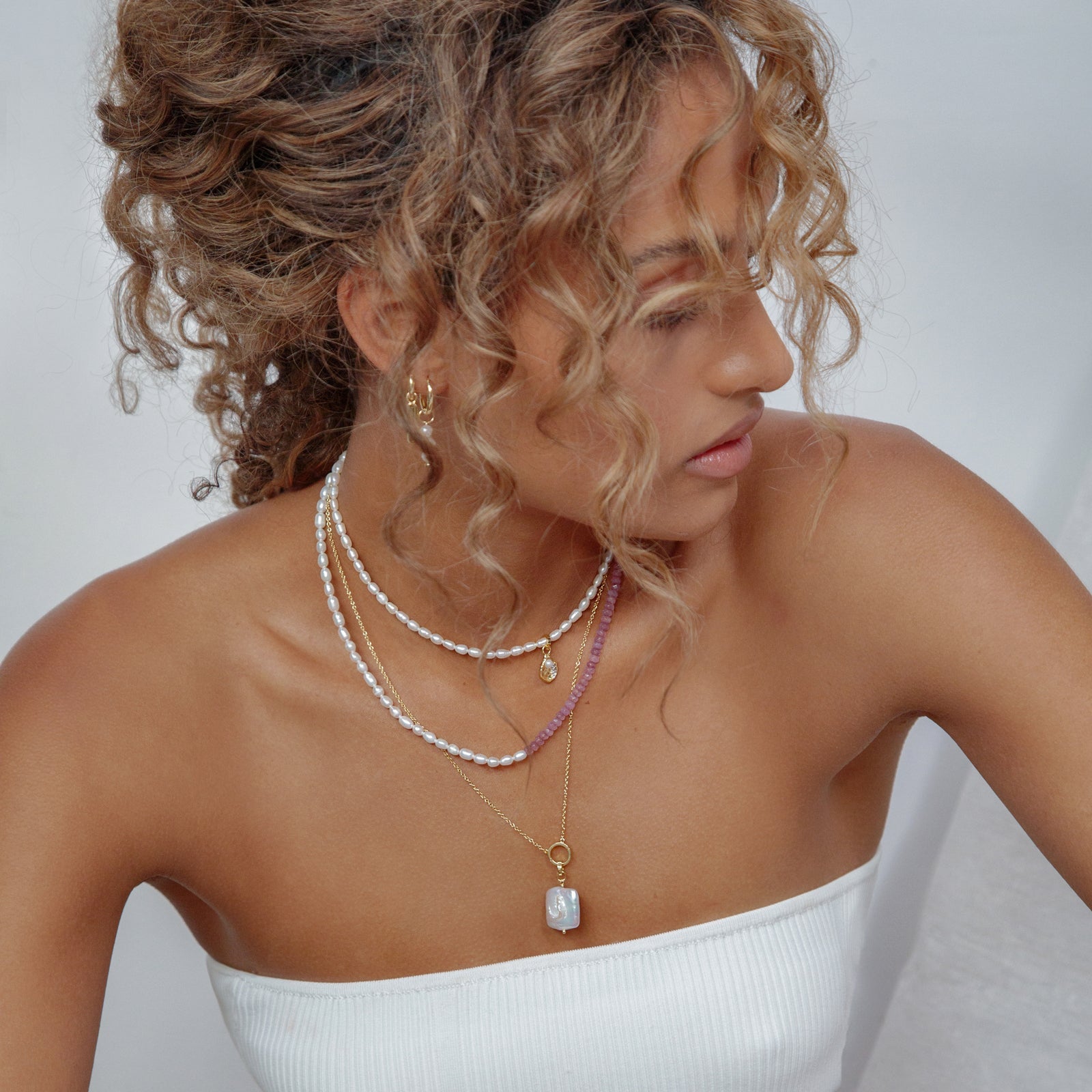 Pearl O Charm Necklace 3