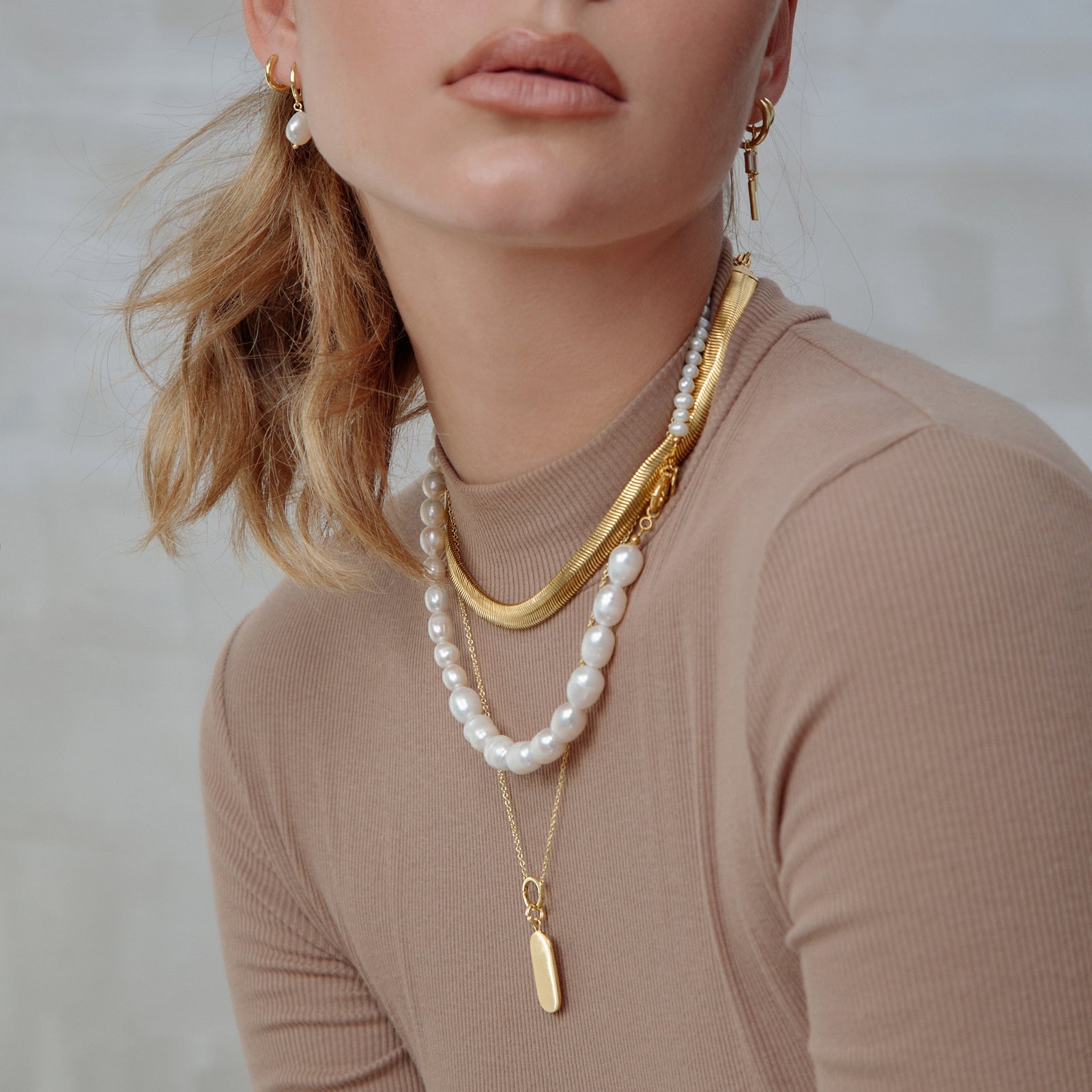 Pearl O Charm Necklace 6