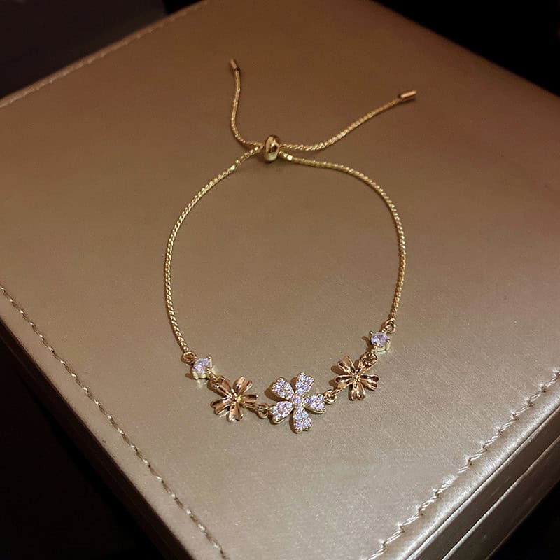 Gold Flower Zircon Bracelet