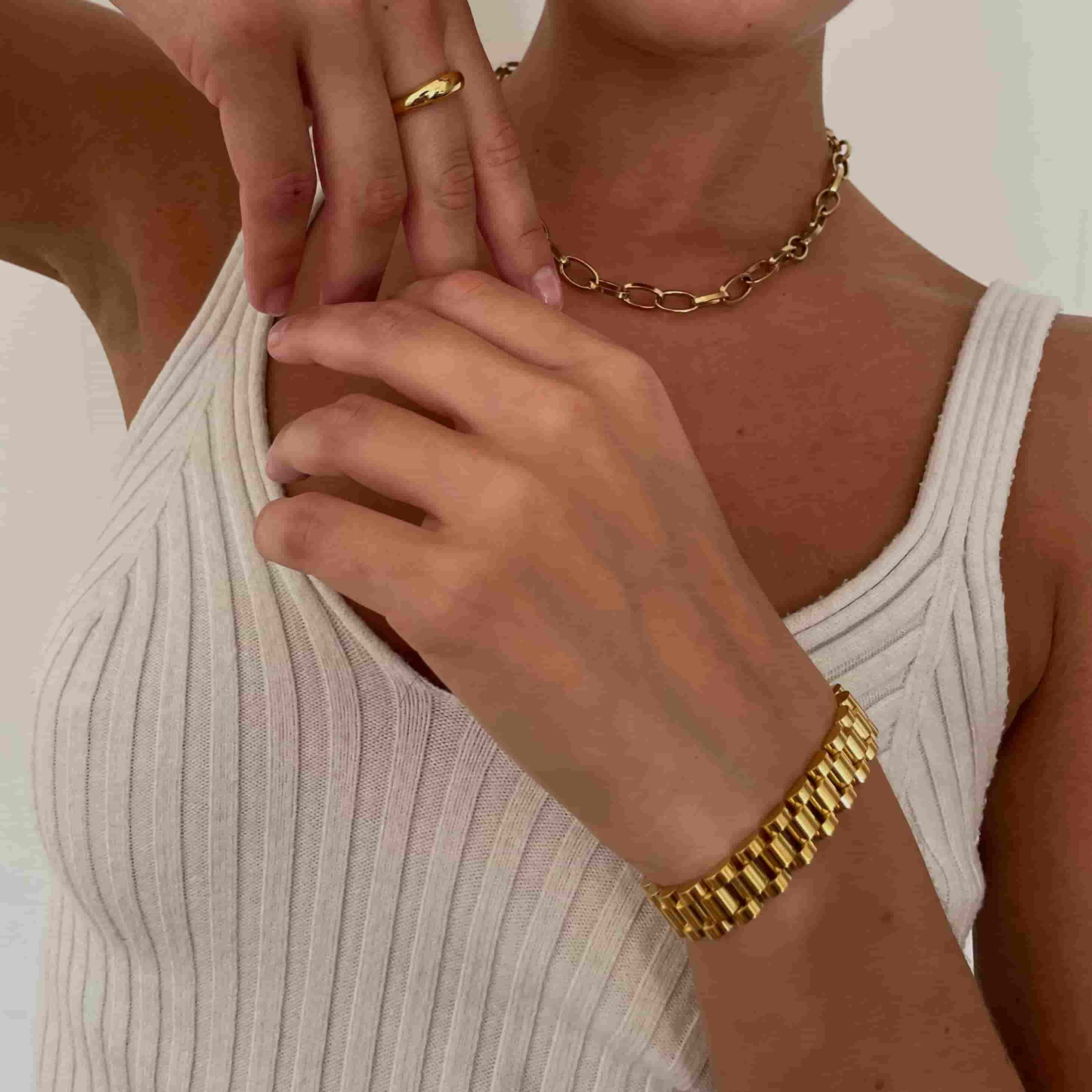 Model wearing Rolex Link Bracelet Gold