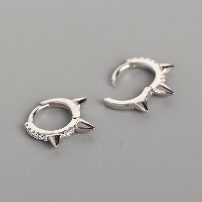 Women's S925 Silver Diamond Rivet Earrings