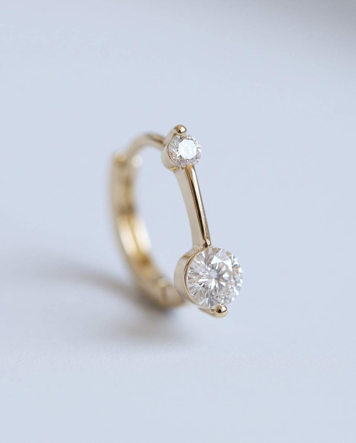 Arc U-Shaped Crystal Earrings - detail