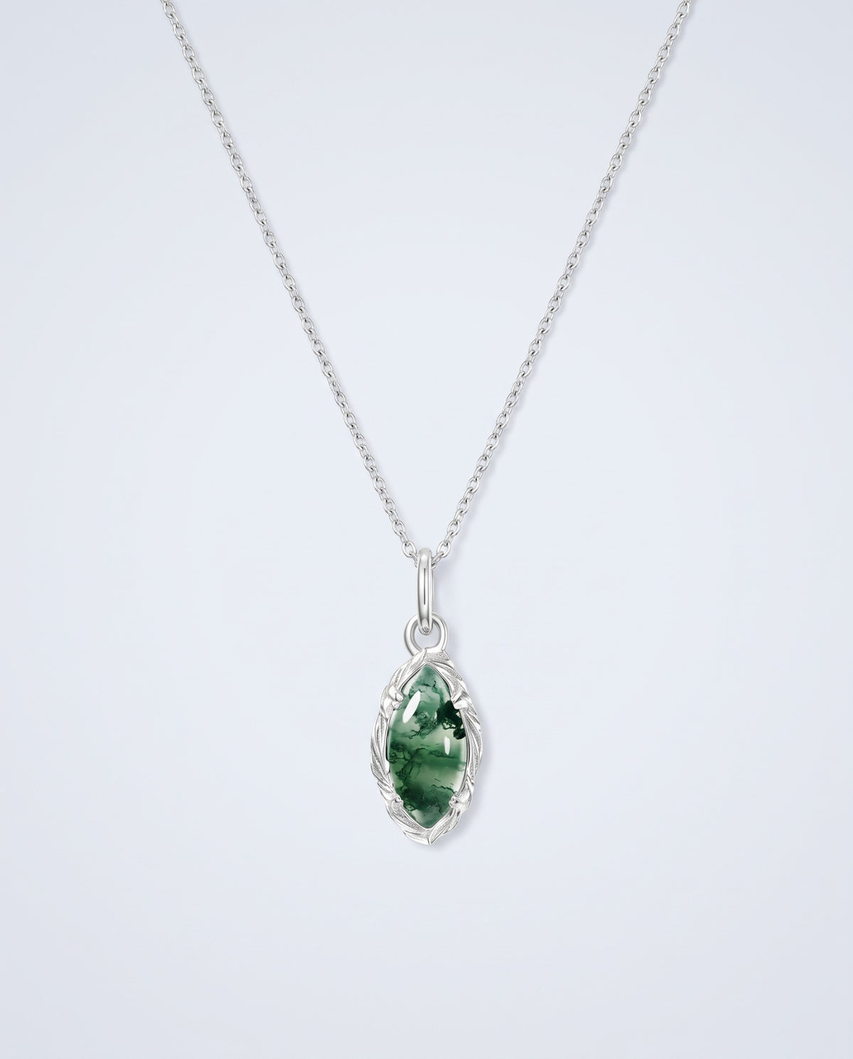 Moss Moss Agate Pendant Necklace - packshot