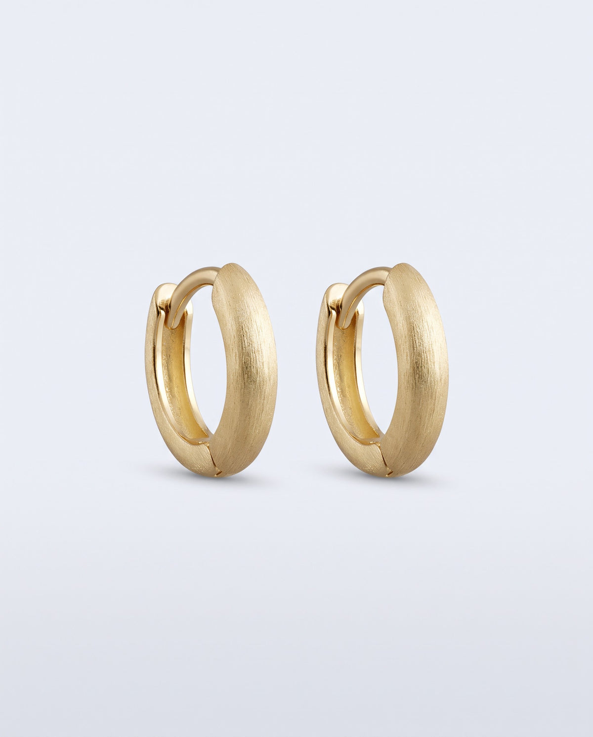 Pebble Round Huggie Earrings - packshot