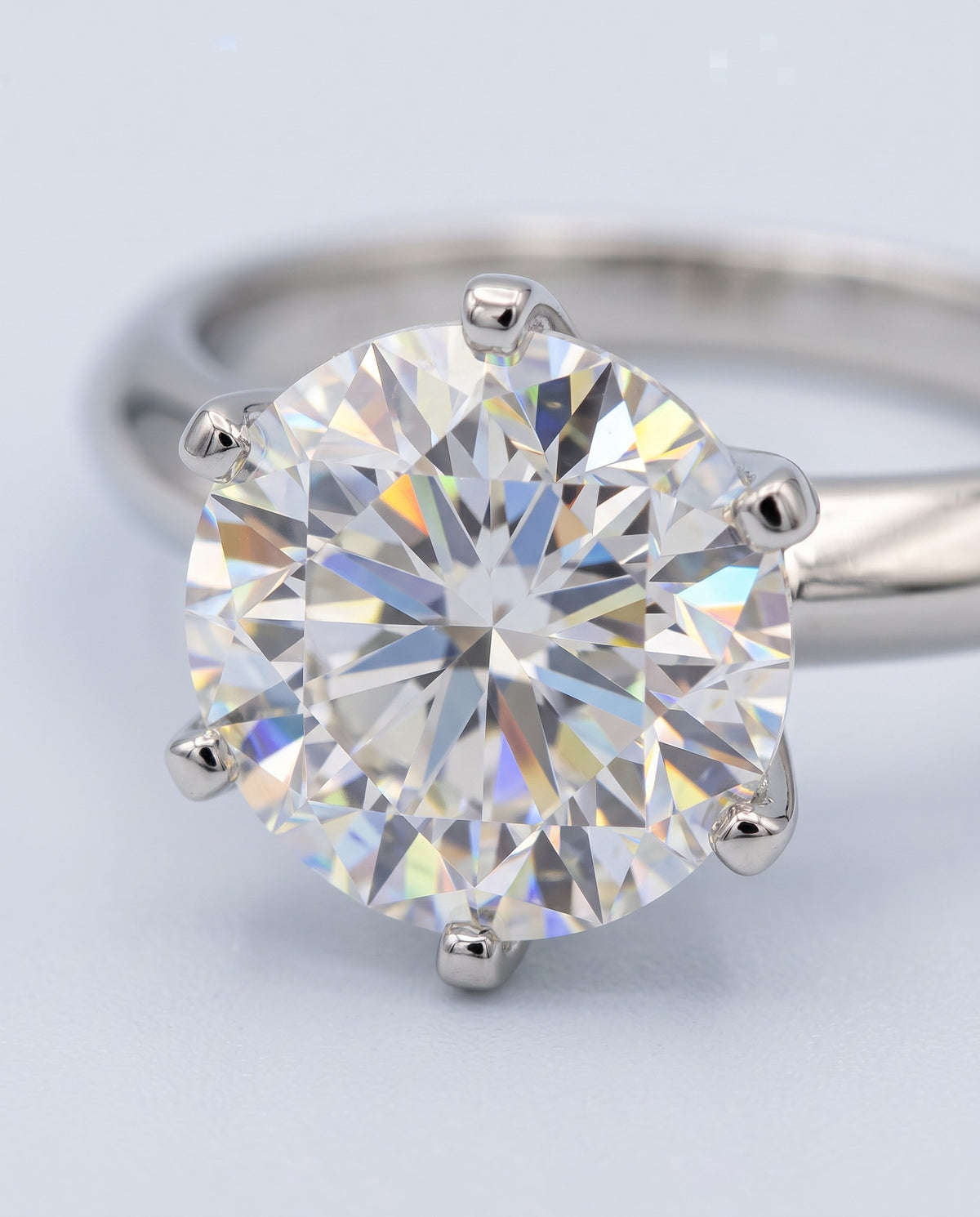Regent Round Moissanite Solitaire Ring - detail