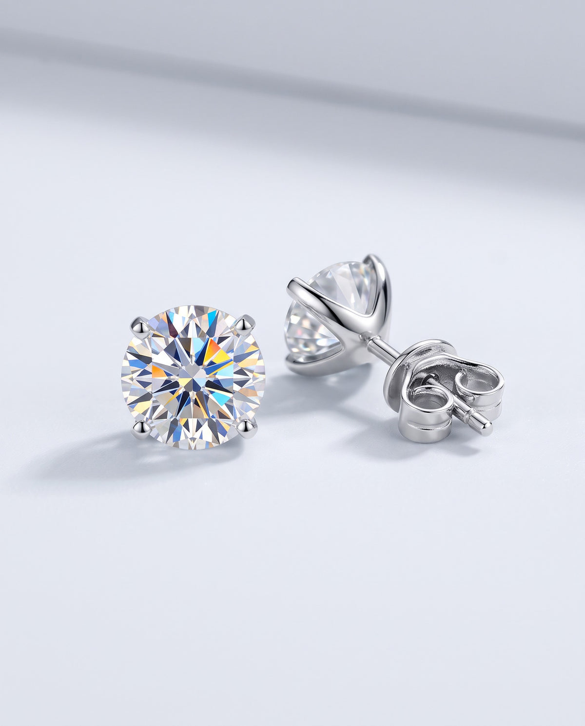 Spark Moissanite Claw Stud Earrings - angle