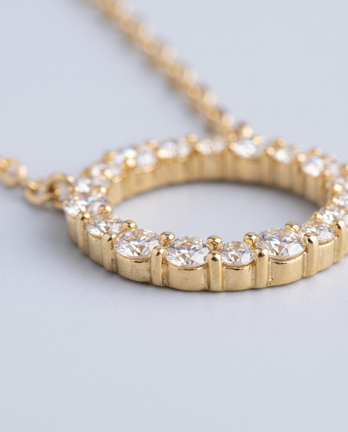 Stella Pavé Star Pendant Necklace - detail