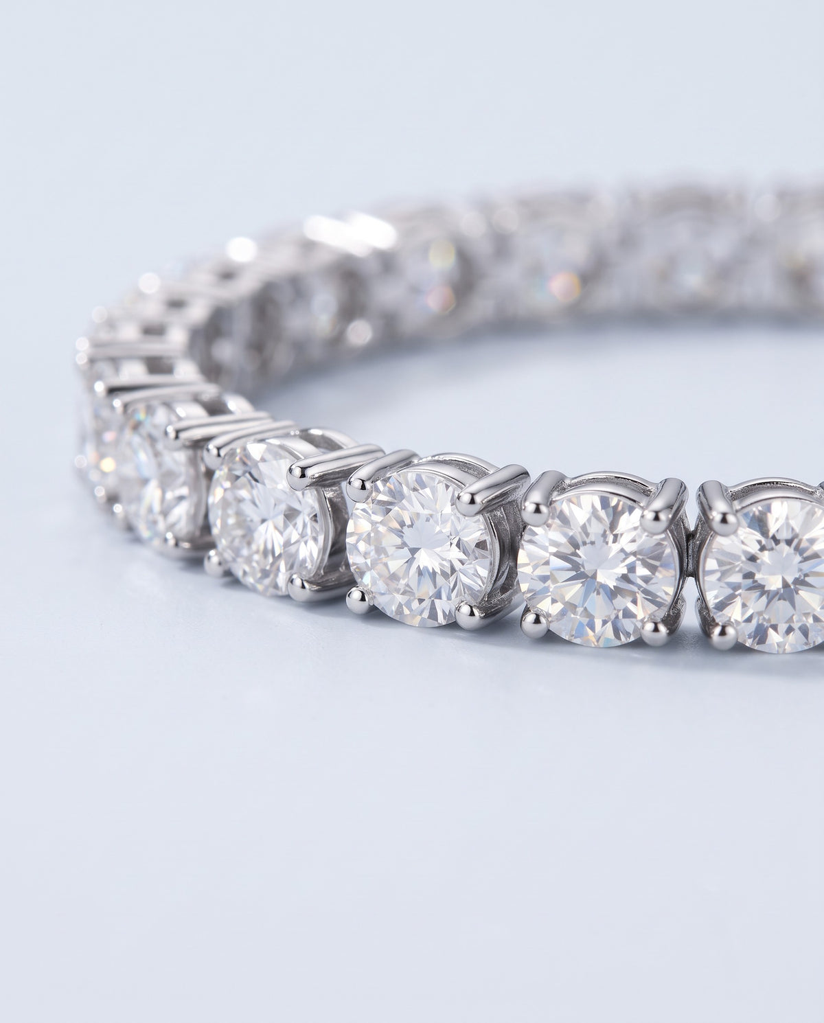 Stream Moissanite Tennis Bracelet - detail