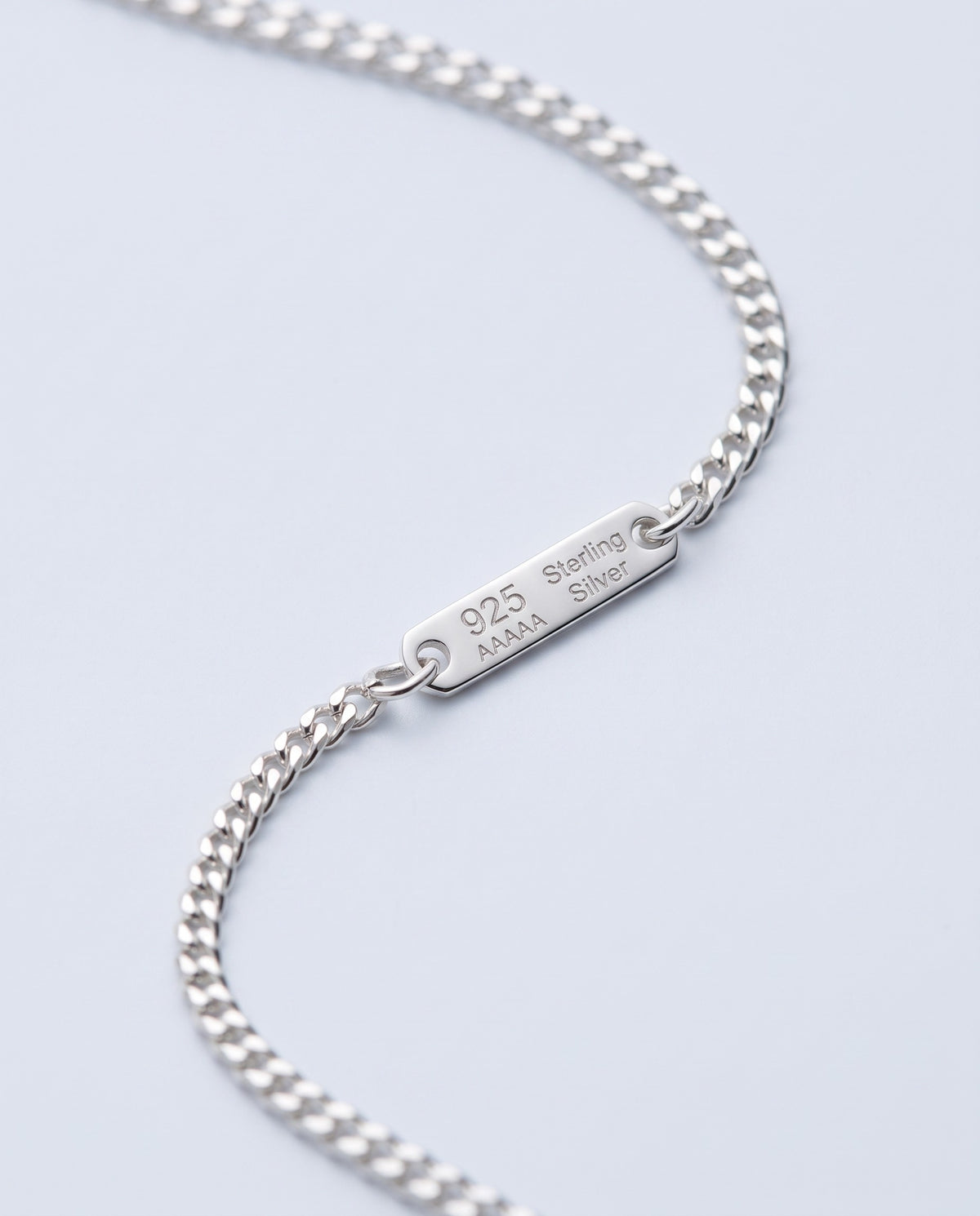 Thread Fine Chain Necklace - detail