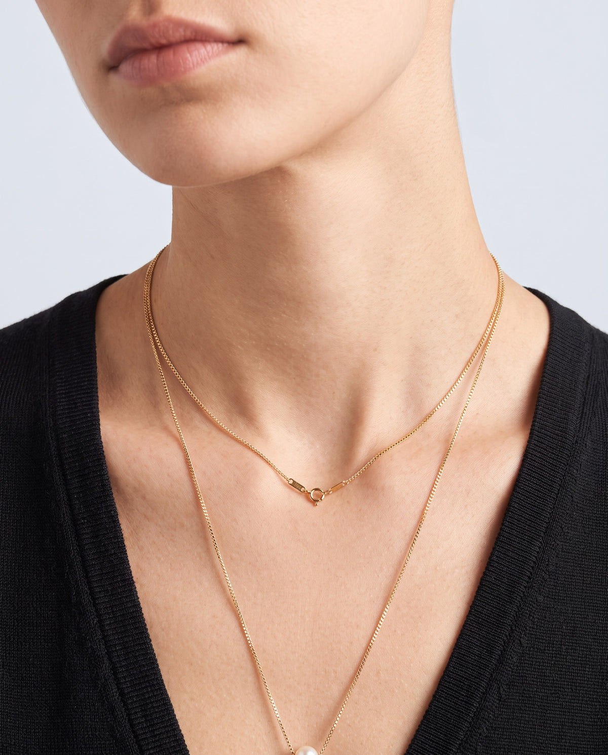 Thread Fine Chain Necklace - on model