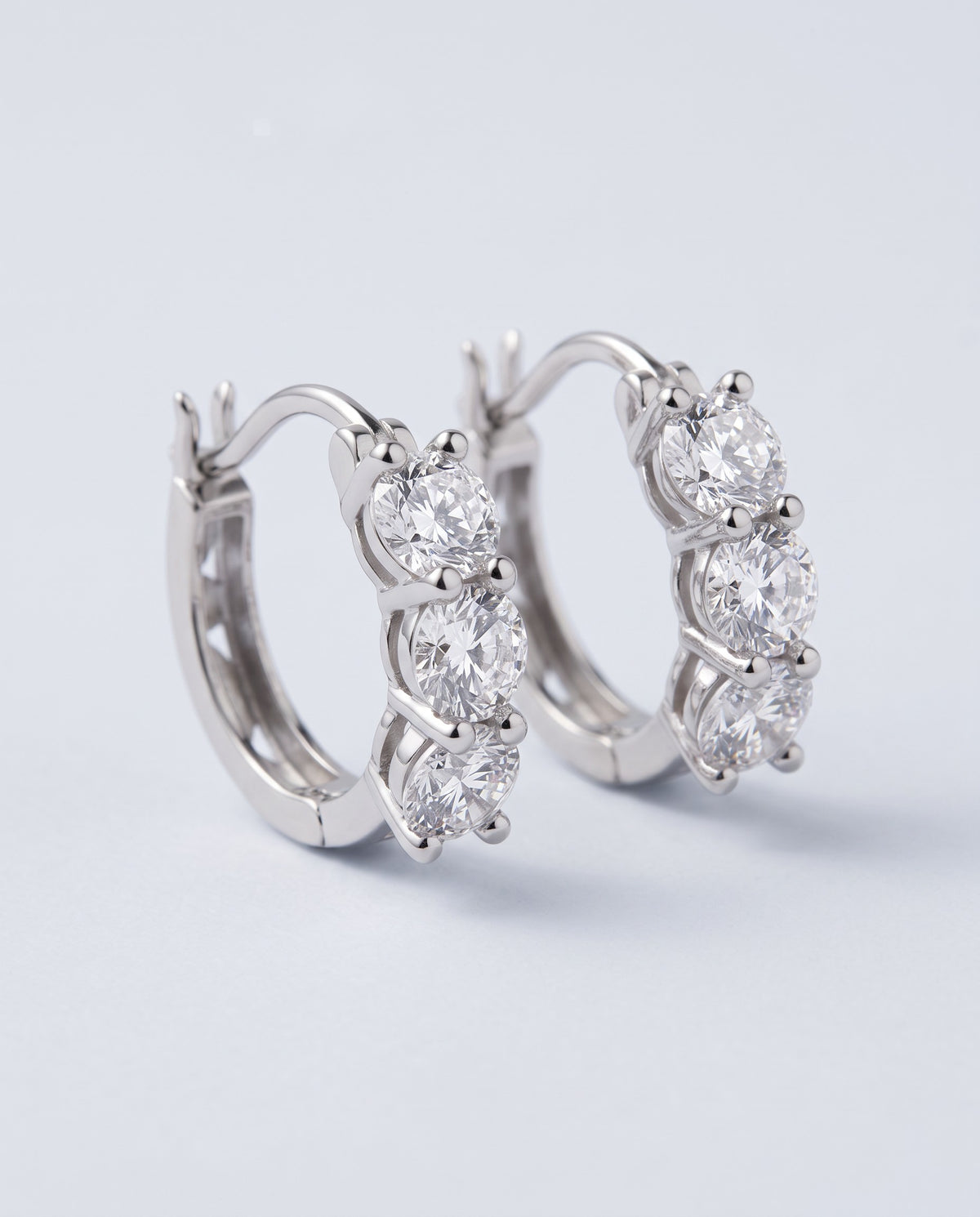 Twinkle Round Stud Earrings - angle
