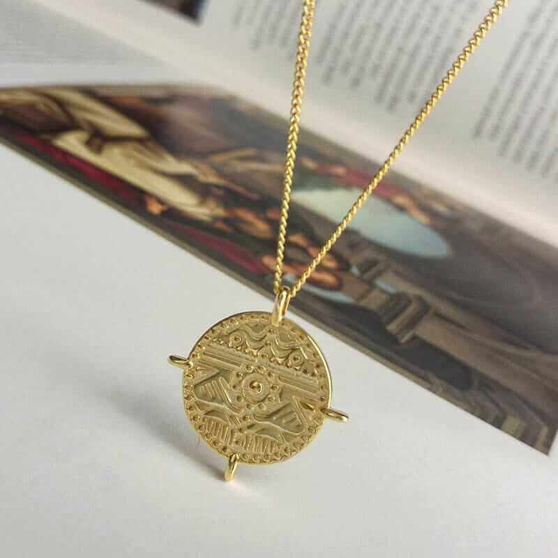 Vintage Gold Clavicle Pendant