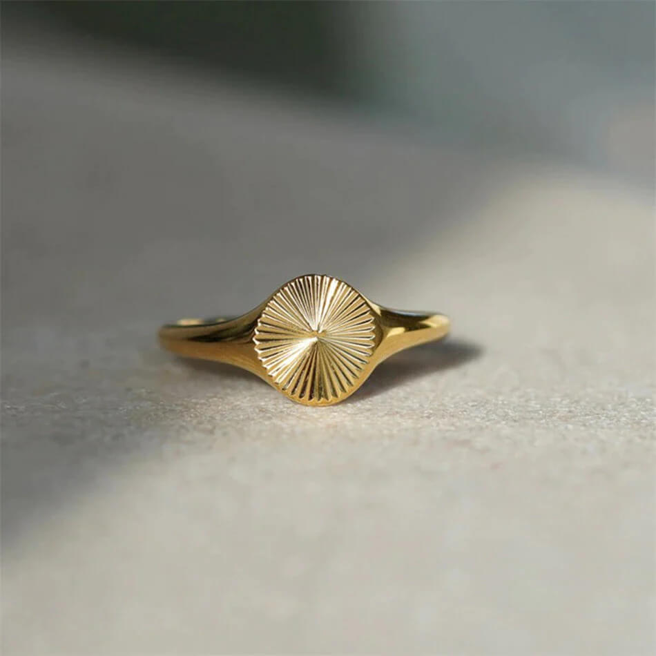 Sun signet ring  gold