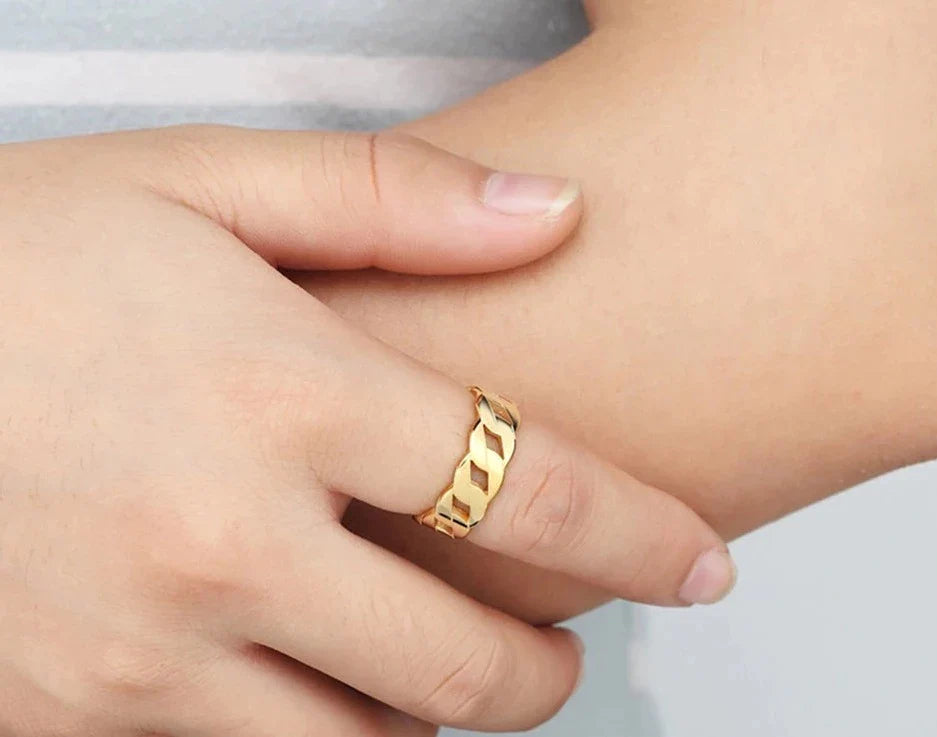 Womens Gold Link Ring