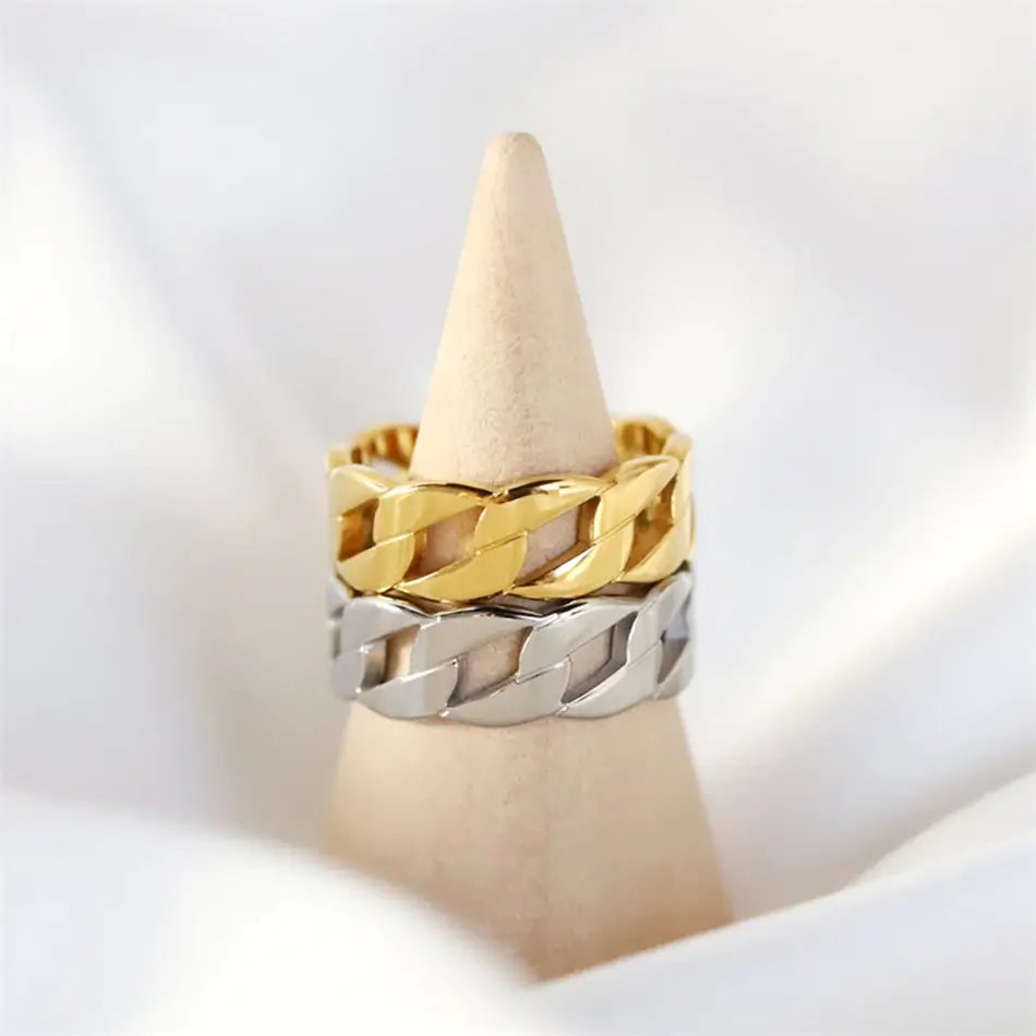 Womens Gold Link Ring